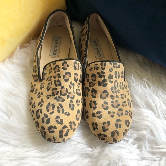 Steve Madden Leopard Print Flats - Picture 1 of 6